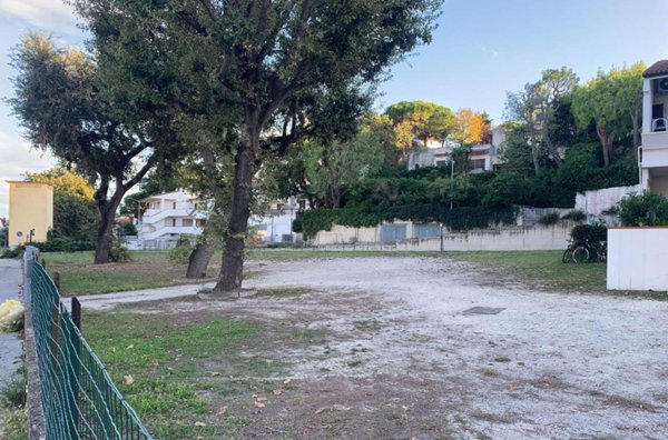 negozio in vendita a Numana in zona Marcelli