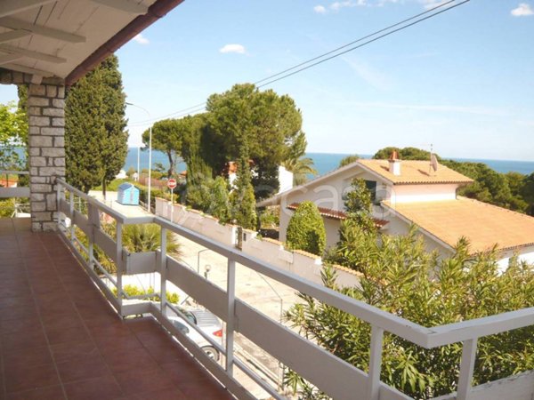 casa indipendente in vendita a Numana in zona Taunus