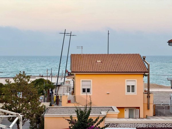 appartamento in vendita a Numana in zona Marcelli