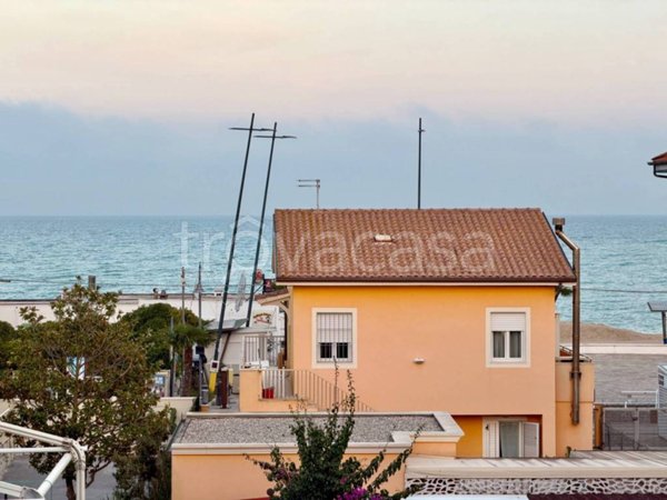 appartamento in vendita a Numana in zona Marcelli