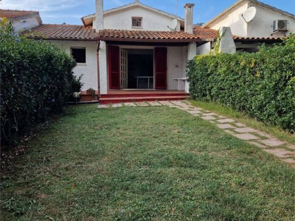 casa indipendente in vendita a Numana in zona Taunus