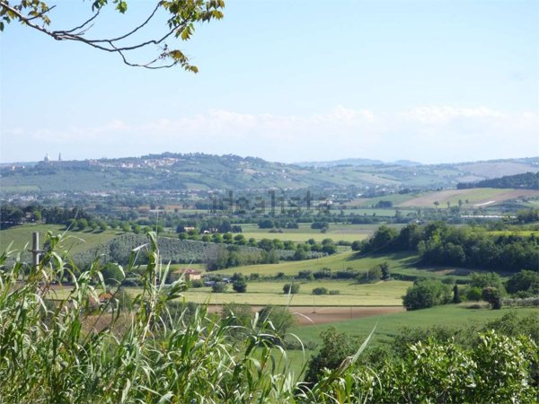 casa indipendente in vendita a Numana in zona Svarchi