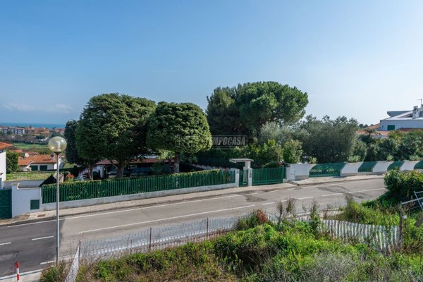 casa indipendente in vendita a Numana