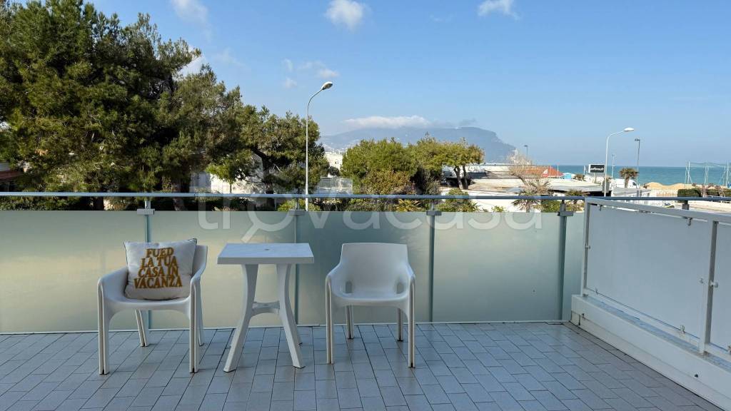 appartamento in vendita a Numana in zona Marcelli