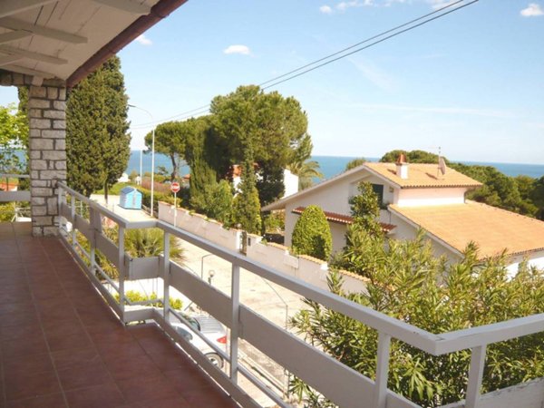 casa indipendente in vendita a Numana in zona Taunus