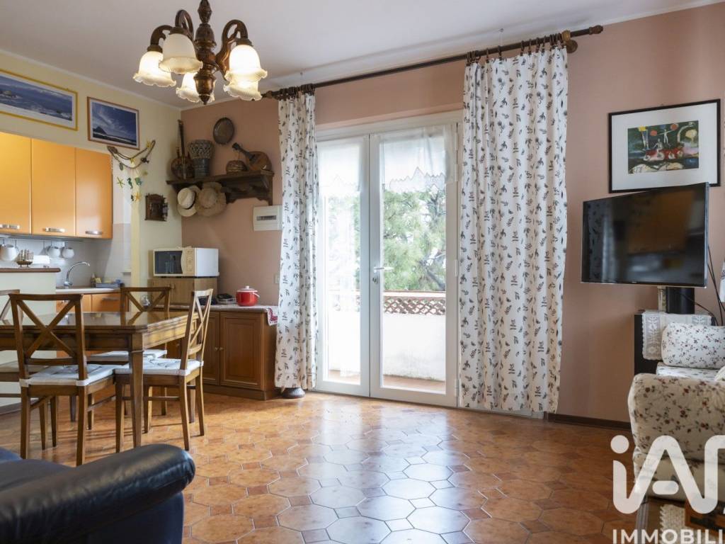 appartamento in vendita a Numana in zona Marcelli