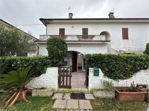 appartamento in vendita a Numana in zona Marcelli