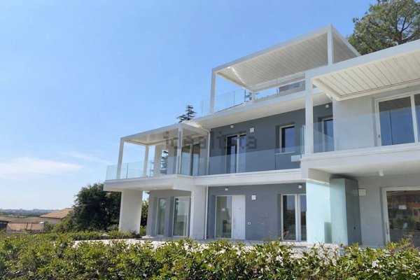 appartamento in vendita a Numana in zona Marcelli