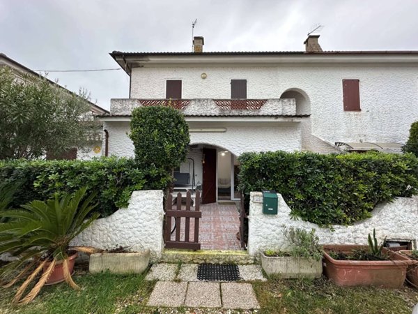 appartamento in vendita a Numana in zona Marcelli