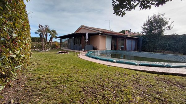 casa indipendente in vendita a Numana