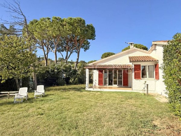 casa indipendente in vendita a Numana in zona Taunus