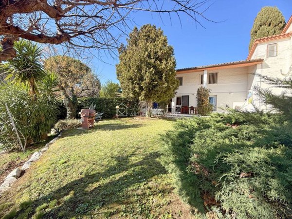 casa indipendente in vendita a Numana in zona Taunus