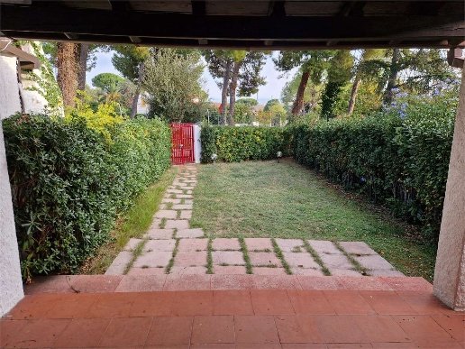 casa indipendente in vendita a Numana in zona Taunus