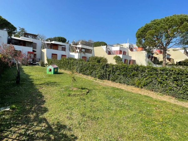 appartamento in vendita a Numana in zona Svarchi