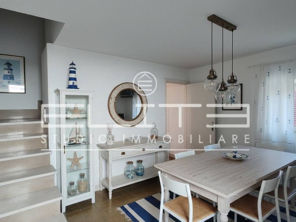 casa indipendente in vendita a Numana