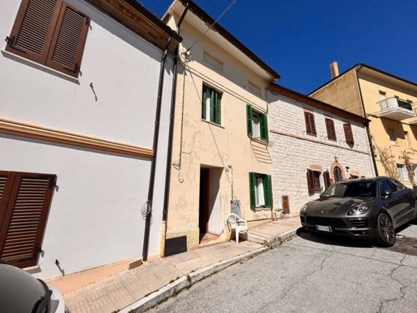casa indipendente in vendita a Numana