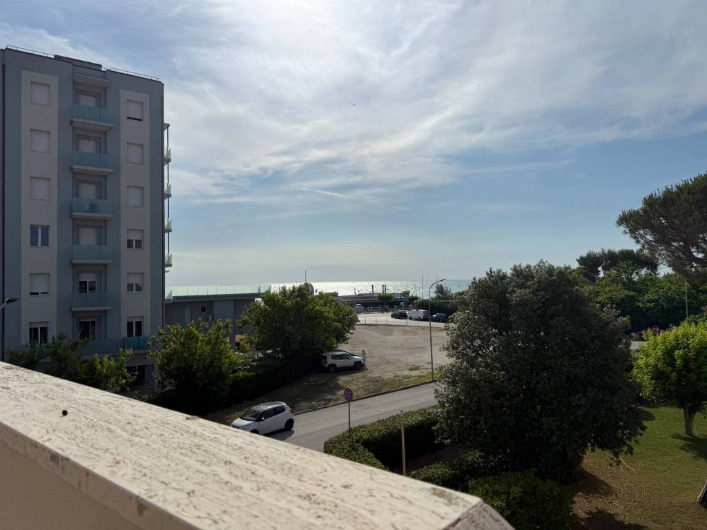 appartamento in vendita a Numana in zona Marcelli