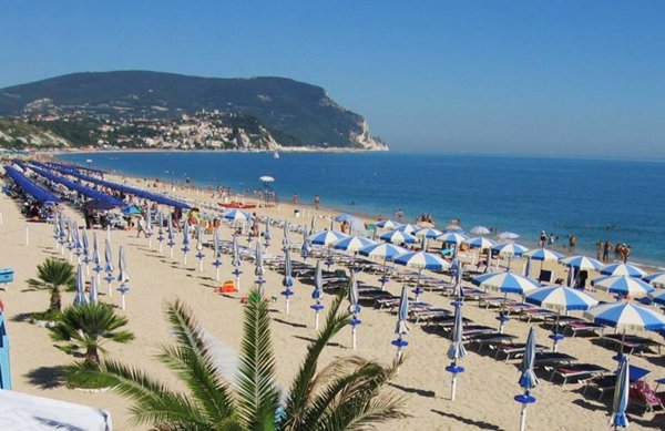 appartamento in vendita a Numana in zona Marcelli