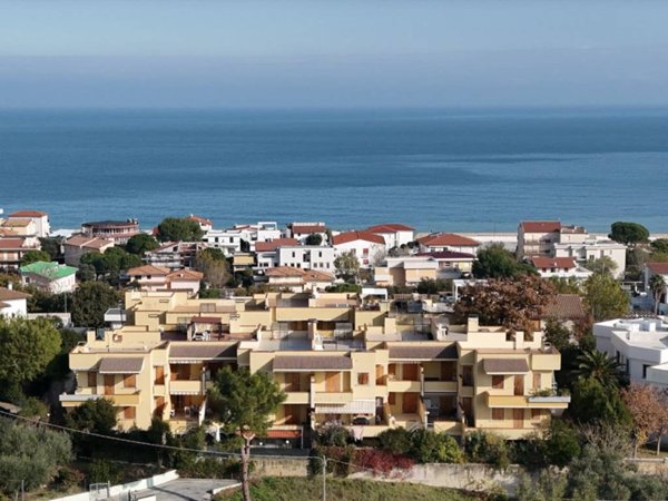 appartamento in vendita a Numana in zona Marcelli