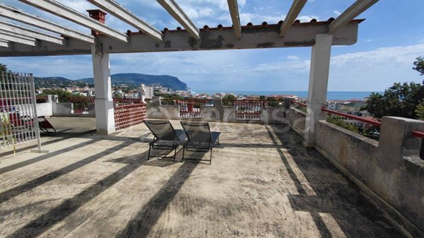appartamento in vendita a Numana in zona Marcelli