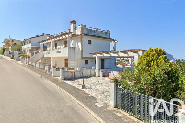 appartamento in vendita a Numana in zona Marcelli