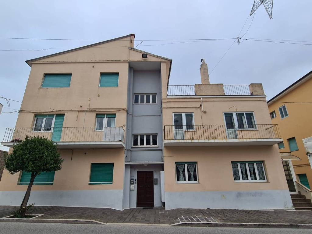 appartamento in vendita a Numana in zona Taunus