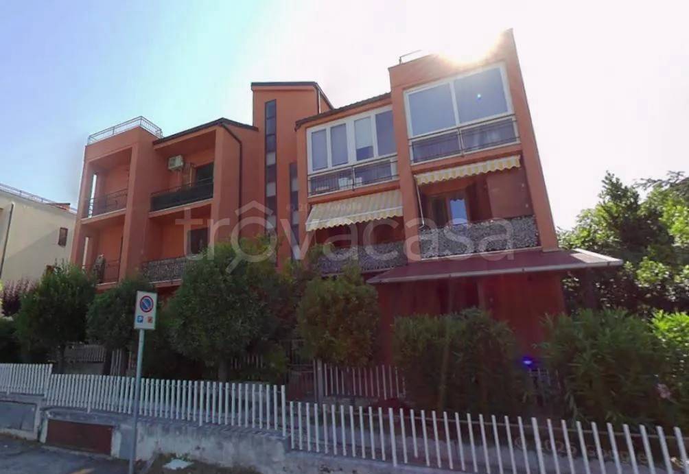 appartamento in vendita a Numana in zona Taunus