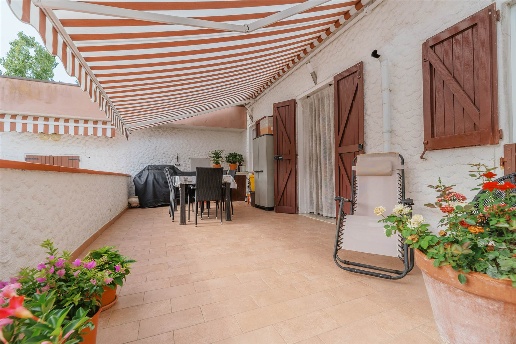 appartamento in vendita a Numana in zona Marcelli