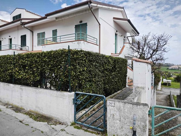 appartamento in vendita a Numana in zona Marcelli