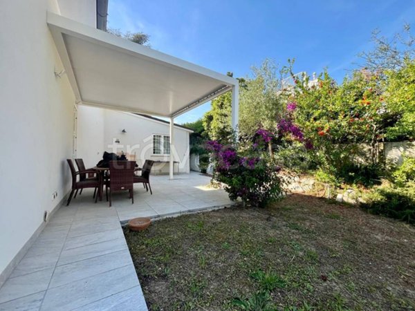 casa indipendente in vendita a Numana in zona Taunus