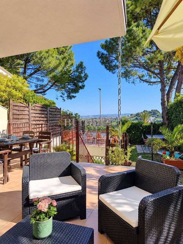 casa indipendente in vendita a Numana in zona Taunus