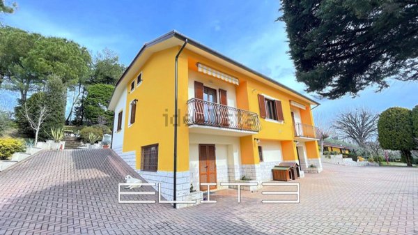 casa indipendente in vendita ad Offagna