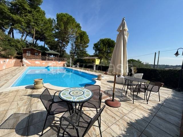 casa indipendente in vendita ad Offagna