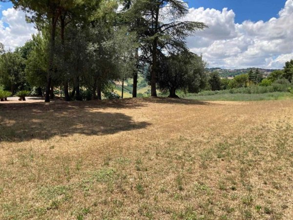 casa indipendente in vendita ad Offagna