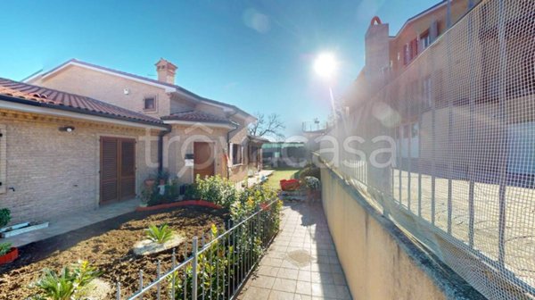 casa indipendente in vendita ad Offagna