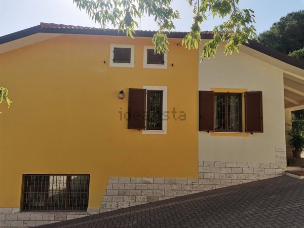 casa indipendente in vendita ad Offagna