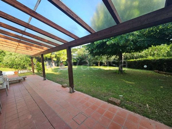 casa indipendente in vendita ad Offagna