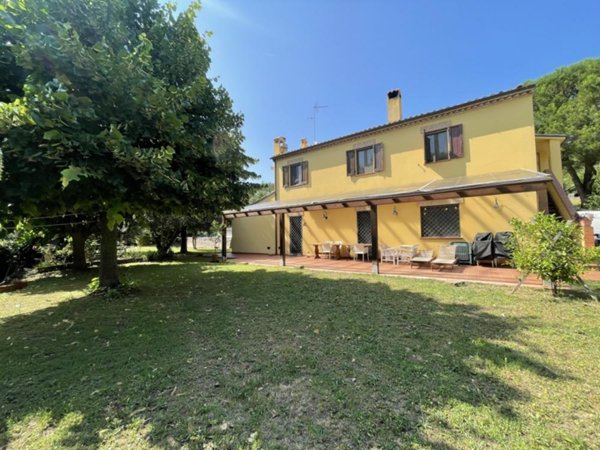 casa indipendente in vendita ad Offagna
