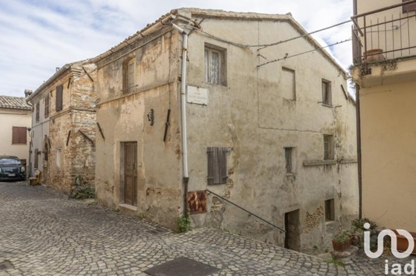 casa indipendente in vendita ad Offagna
