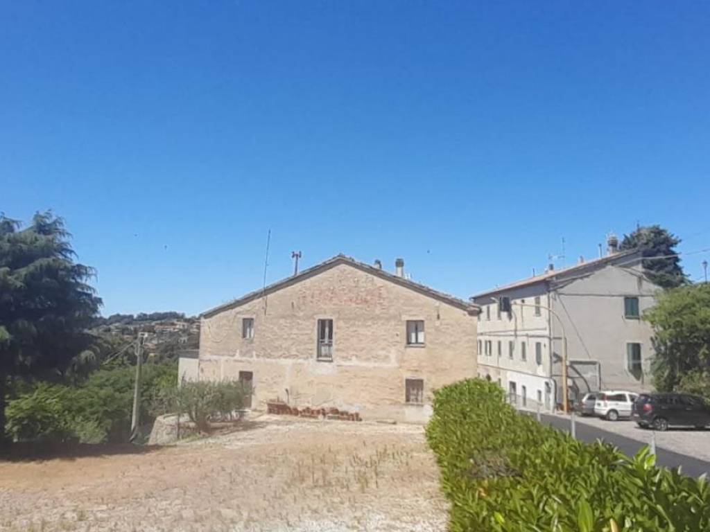 casa indipendente in vendita ad Offagna