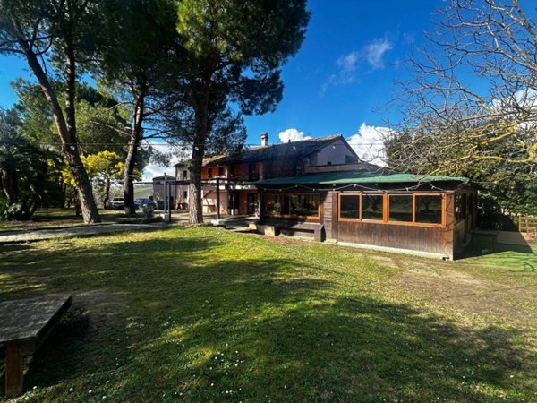 casa indipendente in vendita ad Offagna