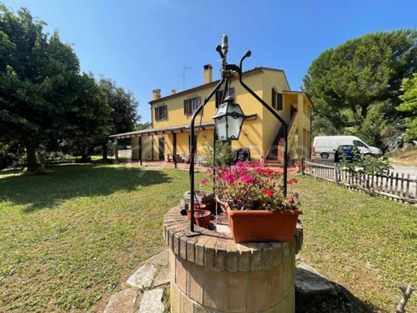 casa indipendente in vendita ad Offagna