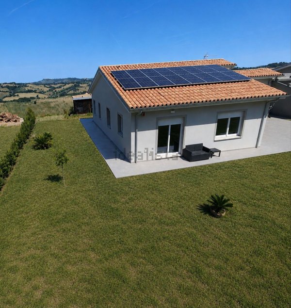 casa indipendente in vendita ad Offagna
