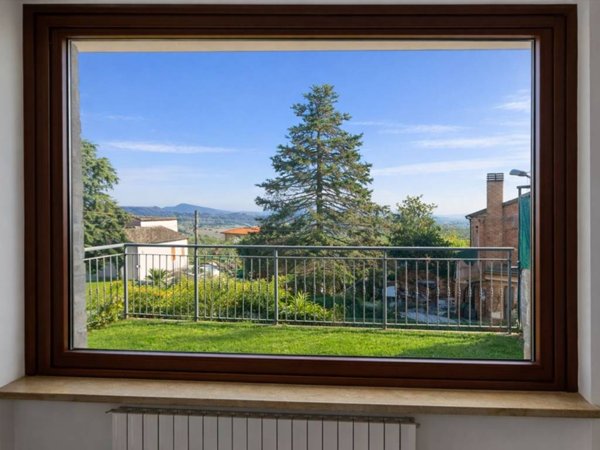 casa indipendente in vendita ad Offagna