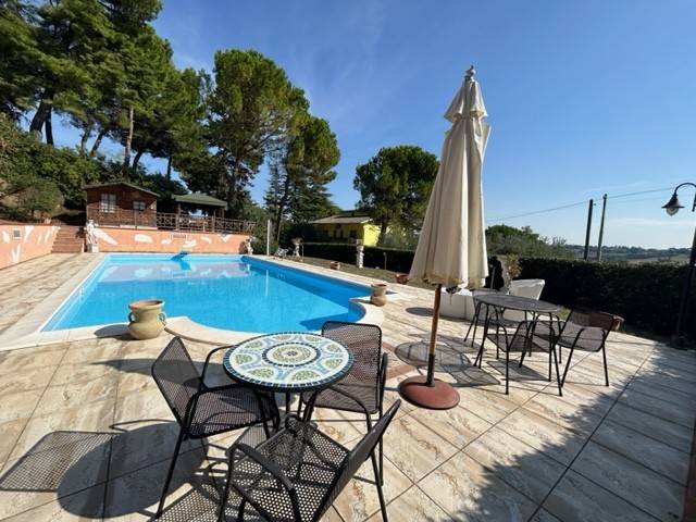 casa indipendente in vendita ad Offagna