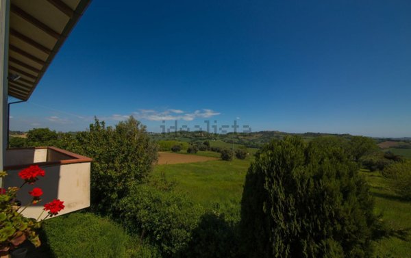 casa indipendente in vendita ad Offagna