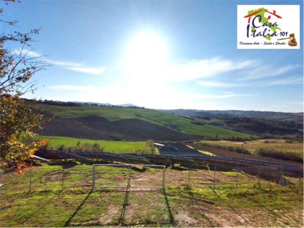 casa indipendente in vendita ad Offagna