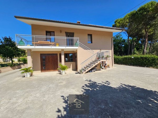 casa indipendente in vendita ad Offagna