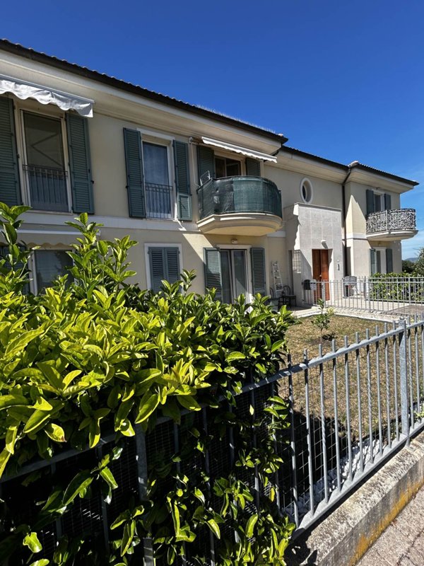 appartamento in vendita ad Offagna