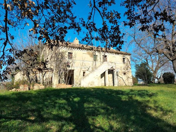 casa indipendente in vendita ad Osimo